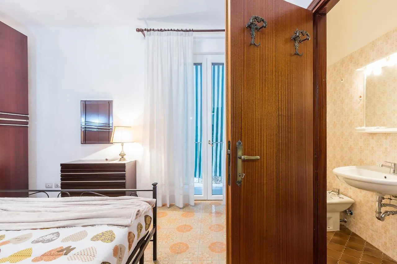 Amaseo - The Place Apartments Bologna 0*,  Italy
